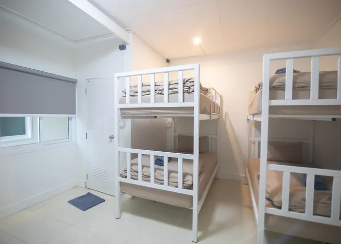 Hotel Cozy @khaosan Road 2*